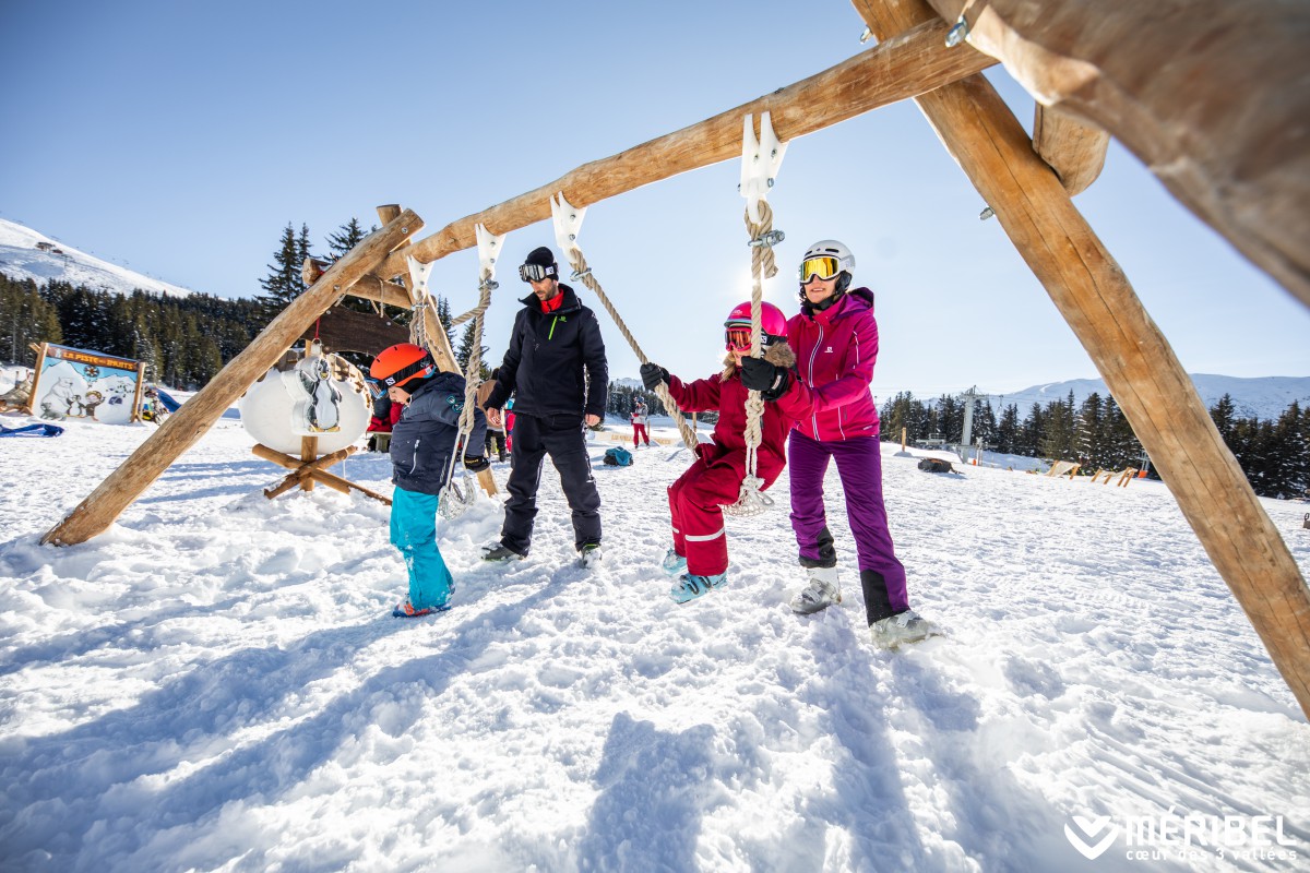 family ski children meribel