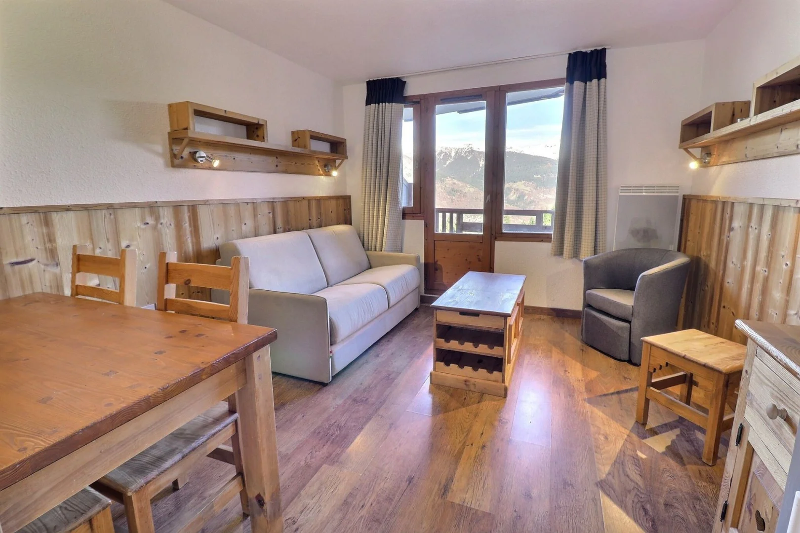 LGB616 / 2 rooms / La Tania / Centre - La Tania