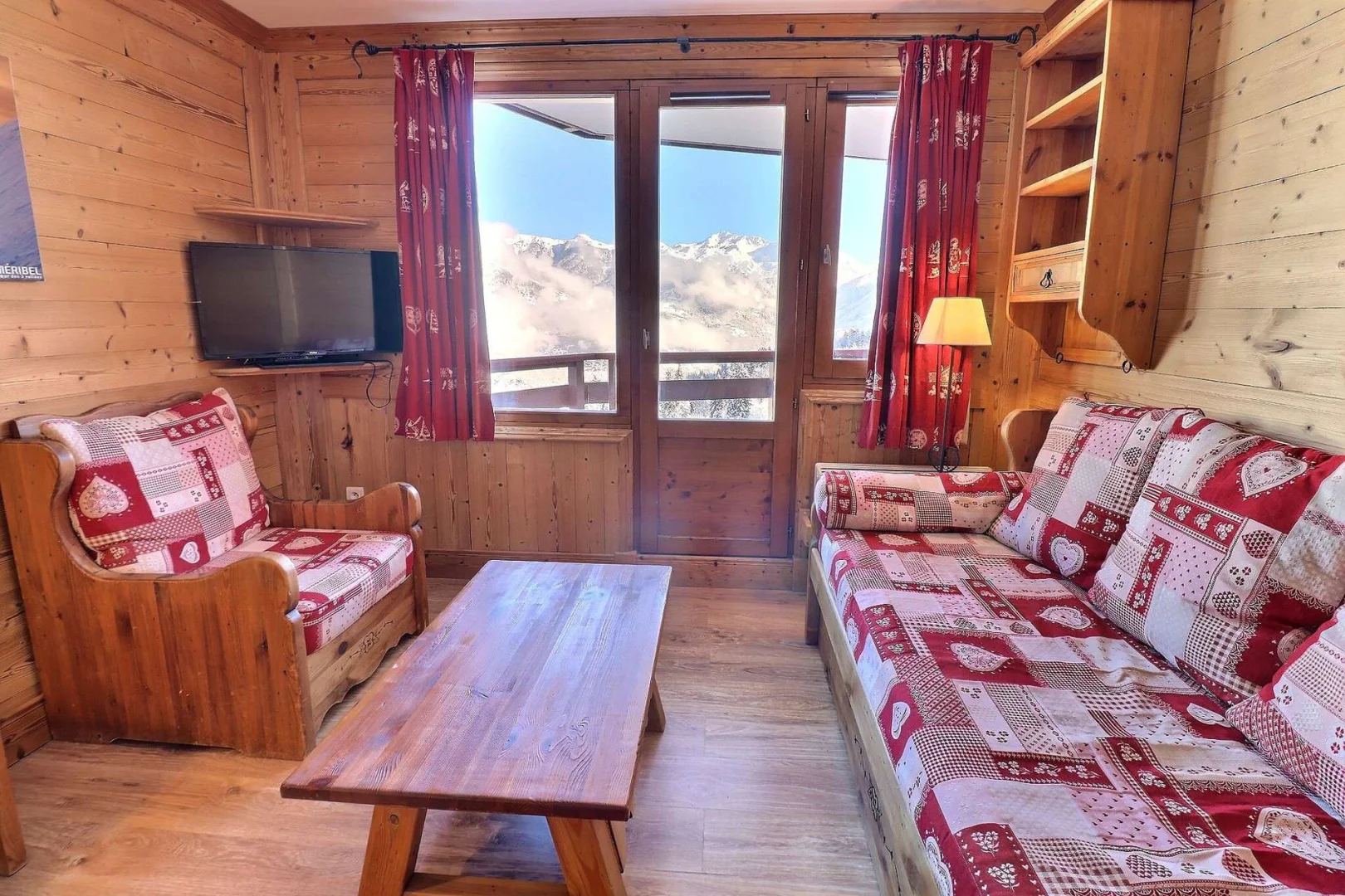 LGB810 / 2 rooms / La Tania / Centre - La Tania