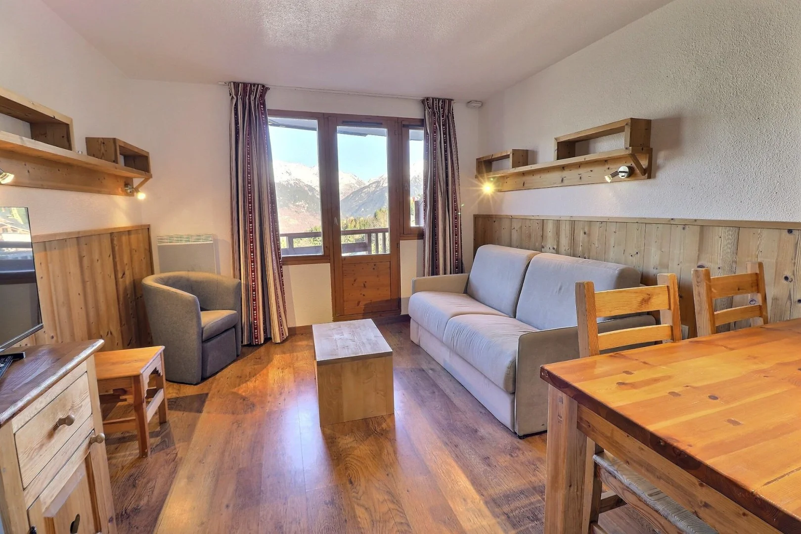 LGB814 / 2 rooms / La Tania / Centre - La Tania