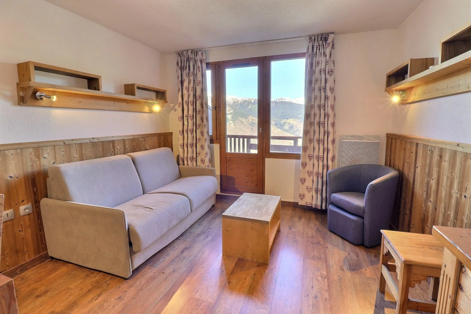 LGB912 / 2 rooms / La Tania / Centre - La Tania